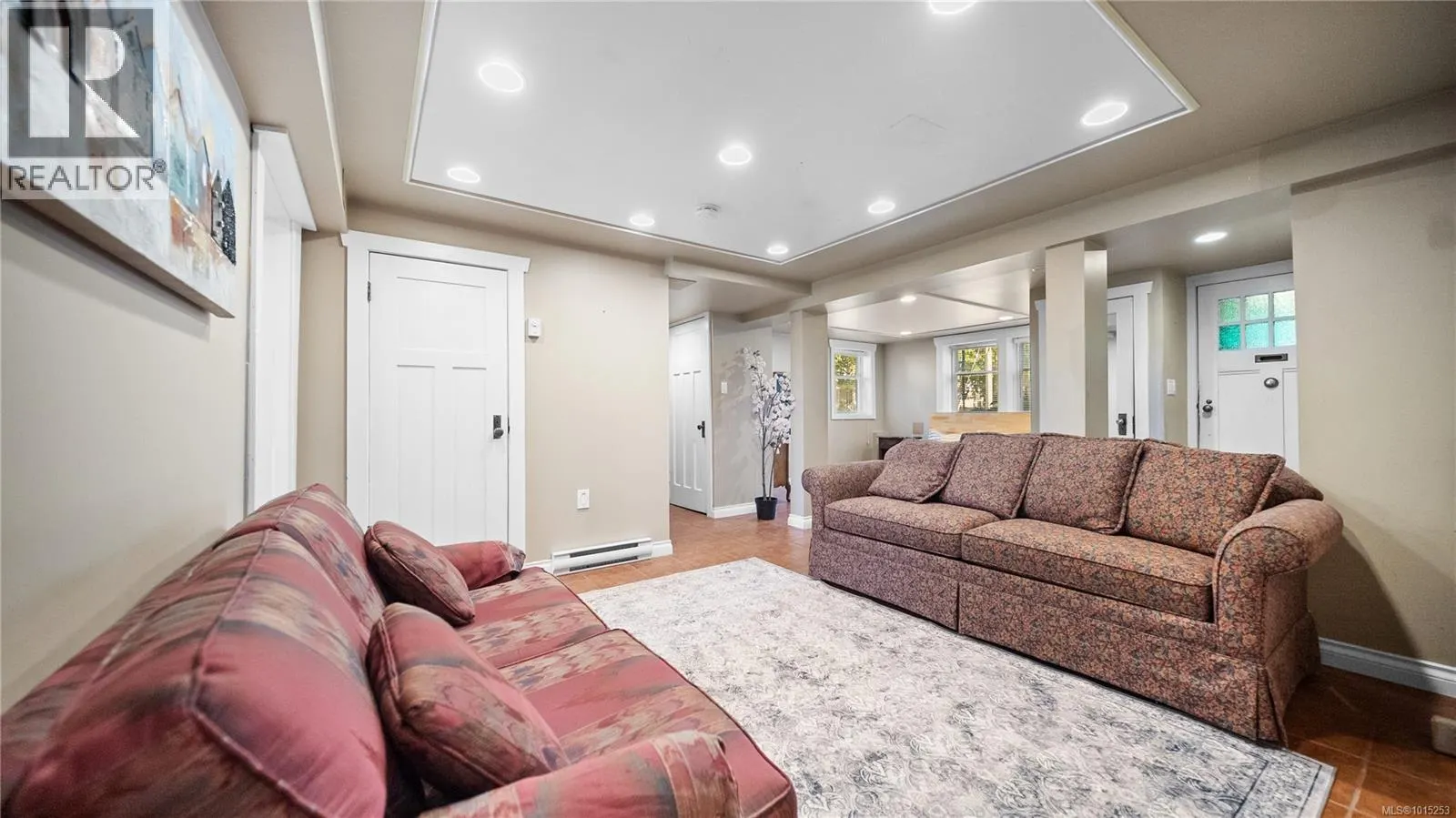 1124 Dallas Rd