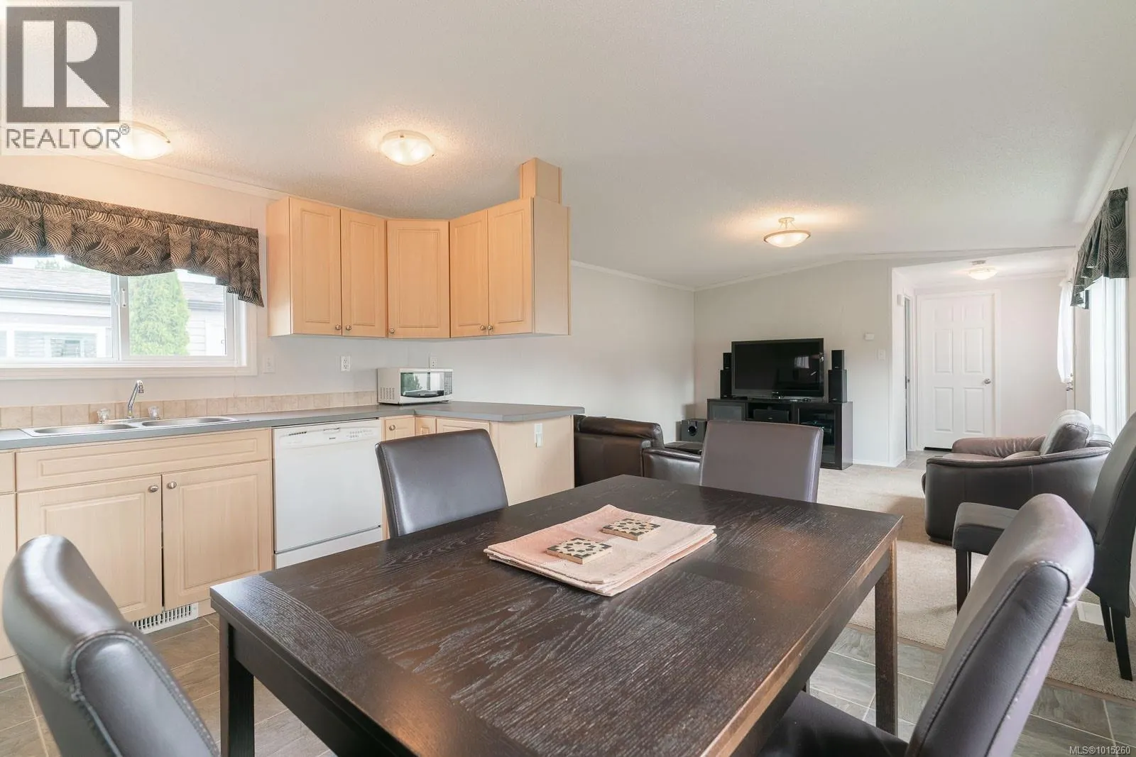 B 10860 Chemainus Rd