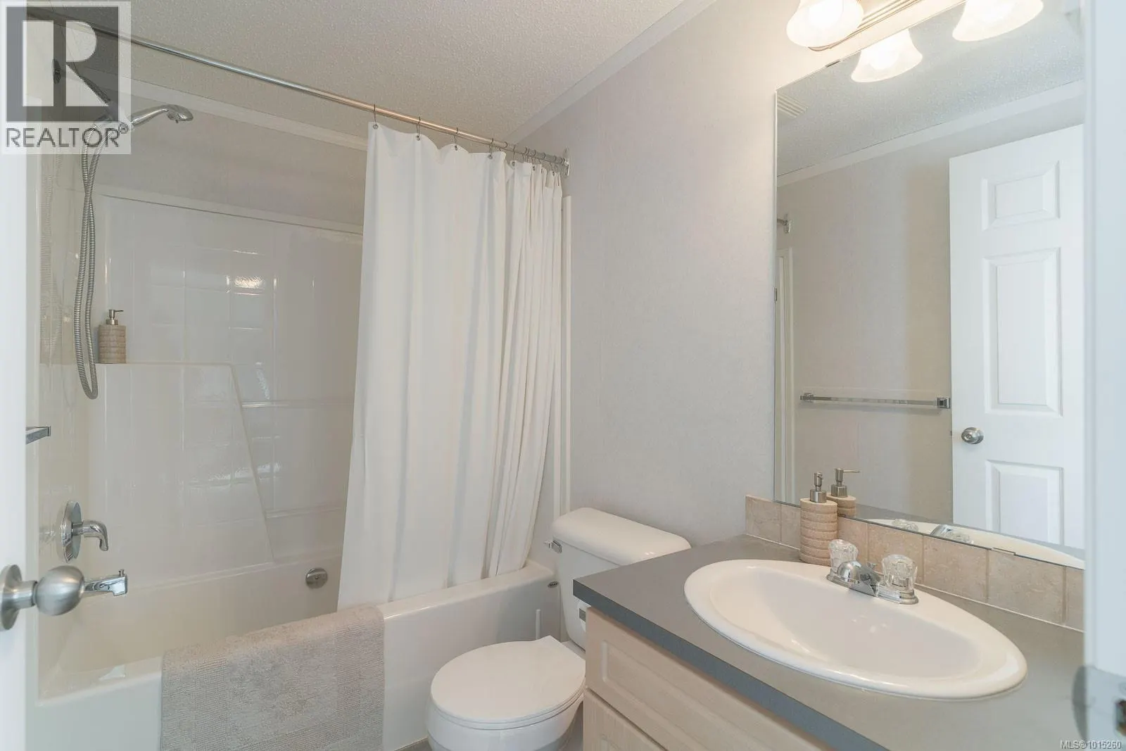 B 10860 Chemainus Rd