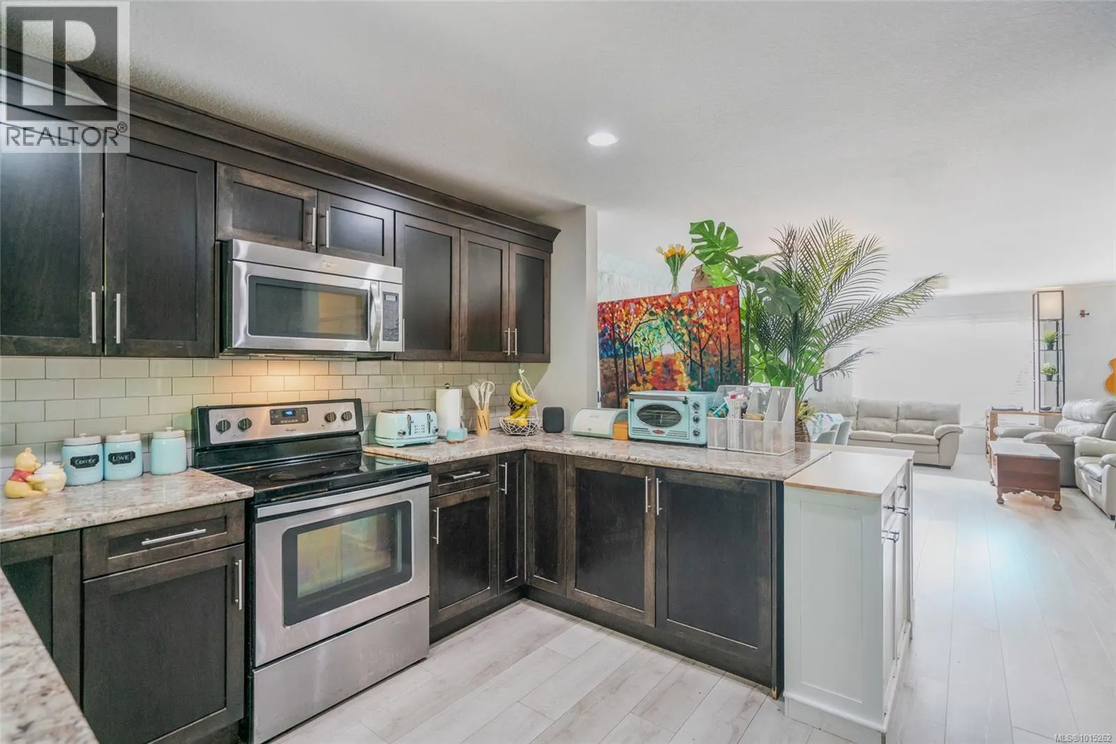 1104 Timberwood Dr