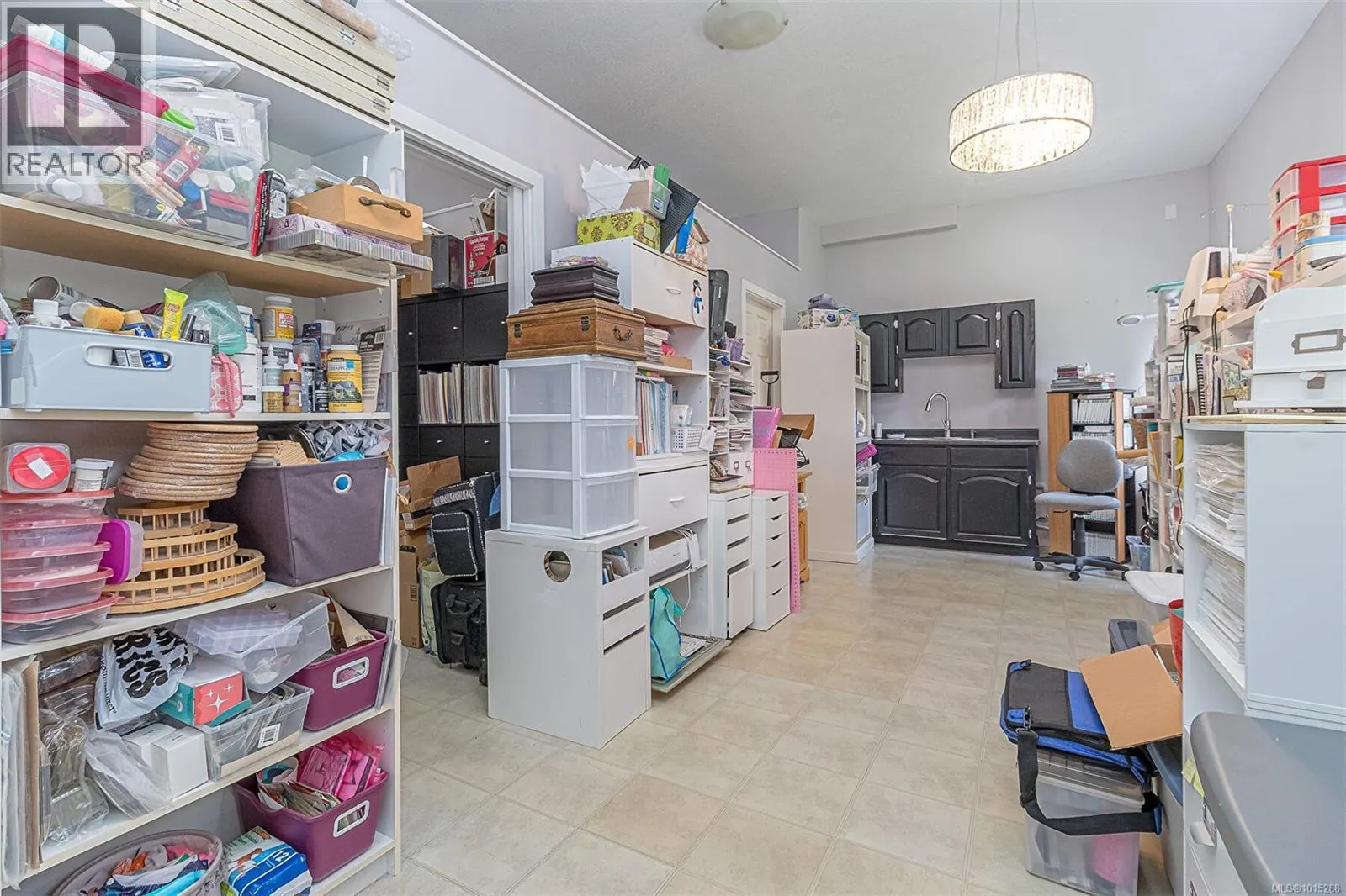 4050 Santa Maria Ave