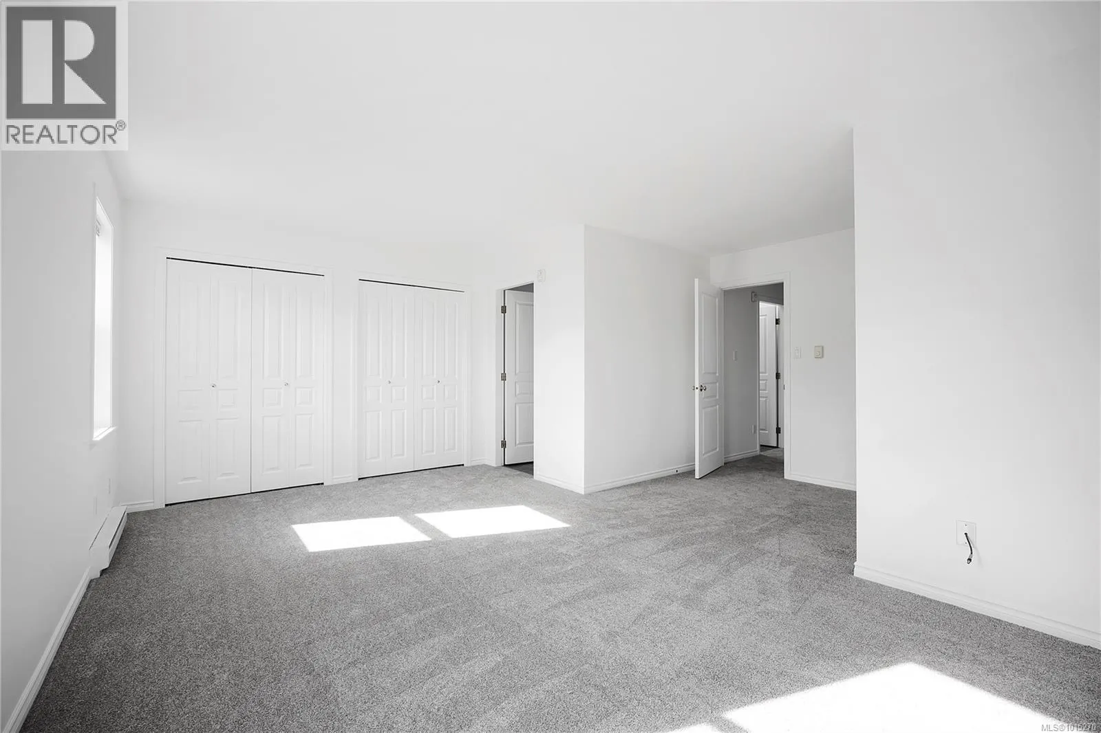 1090 St. David Cres