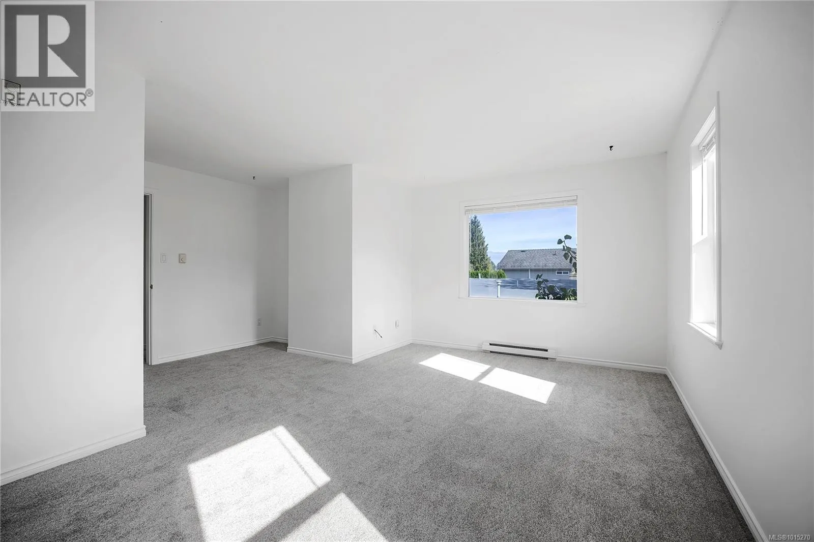 1090 St. David Cres