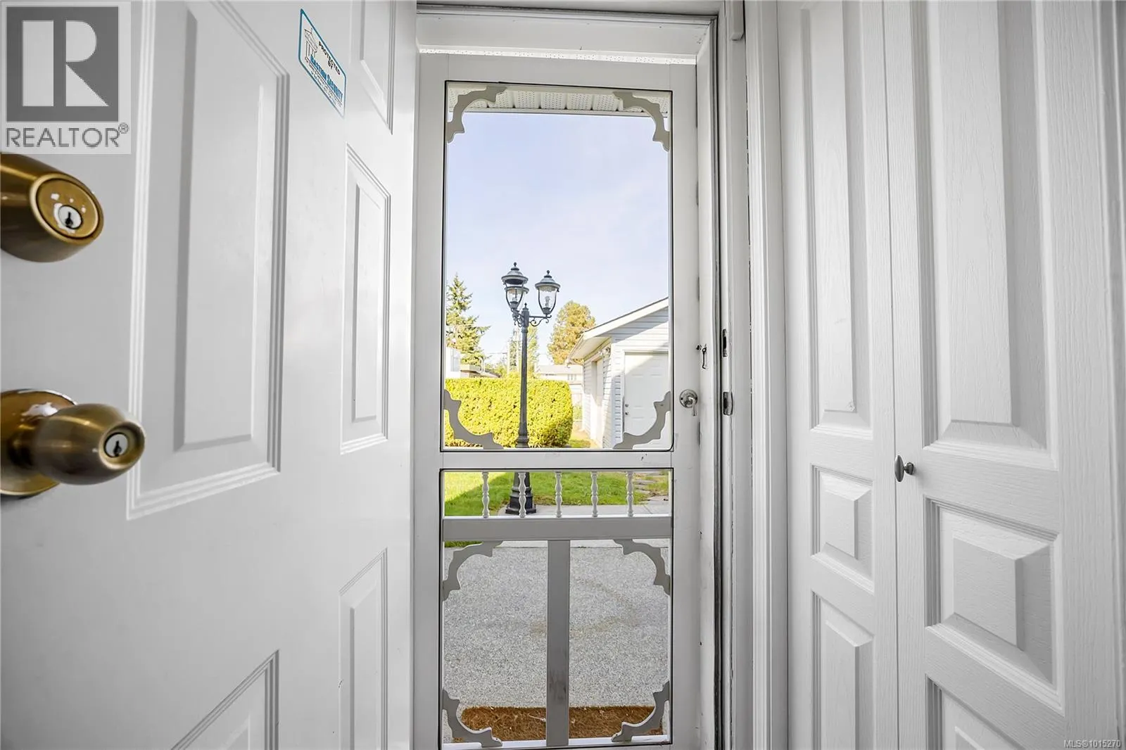 1090 St. David Cres