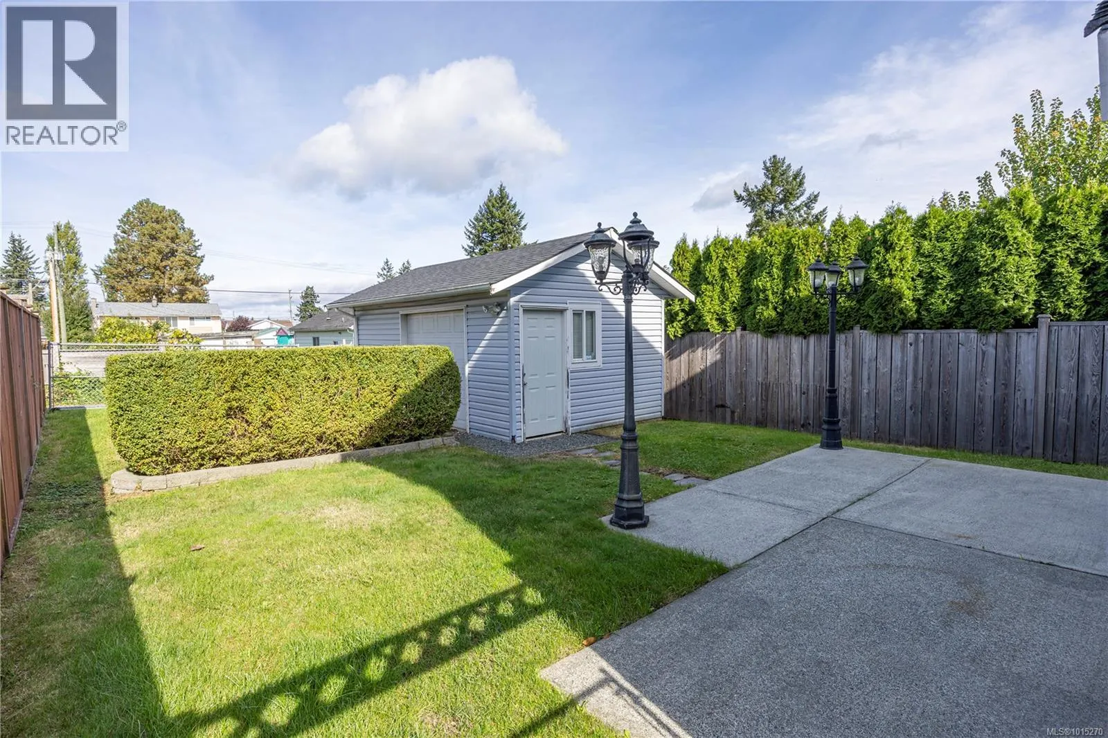 1090 St. David Cres