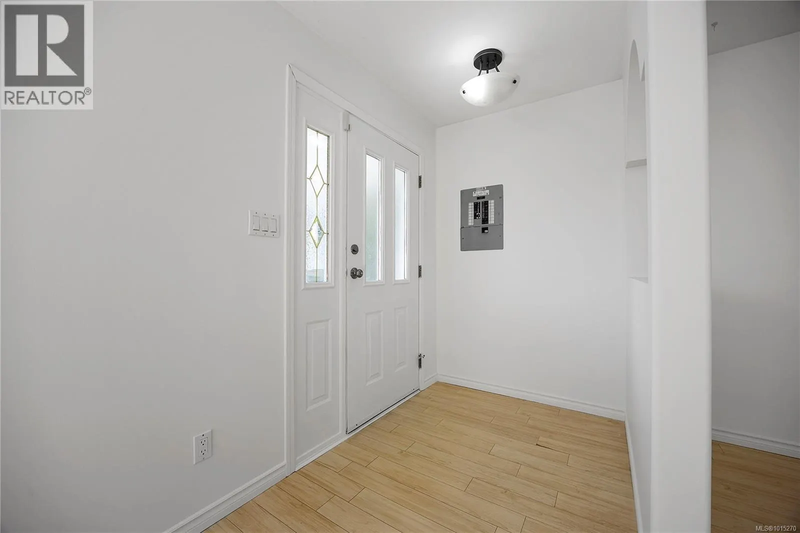 1090 St. David Cres
