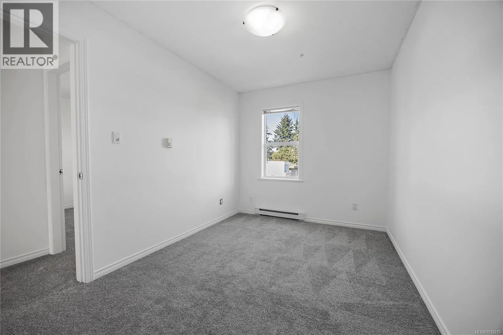 1090 St. David Cres