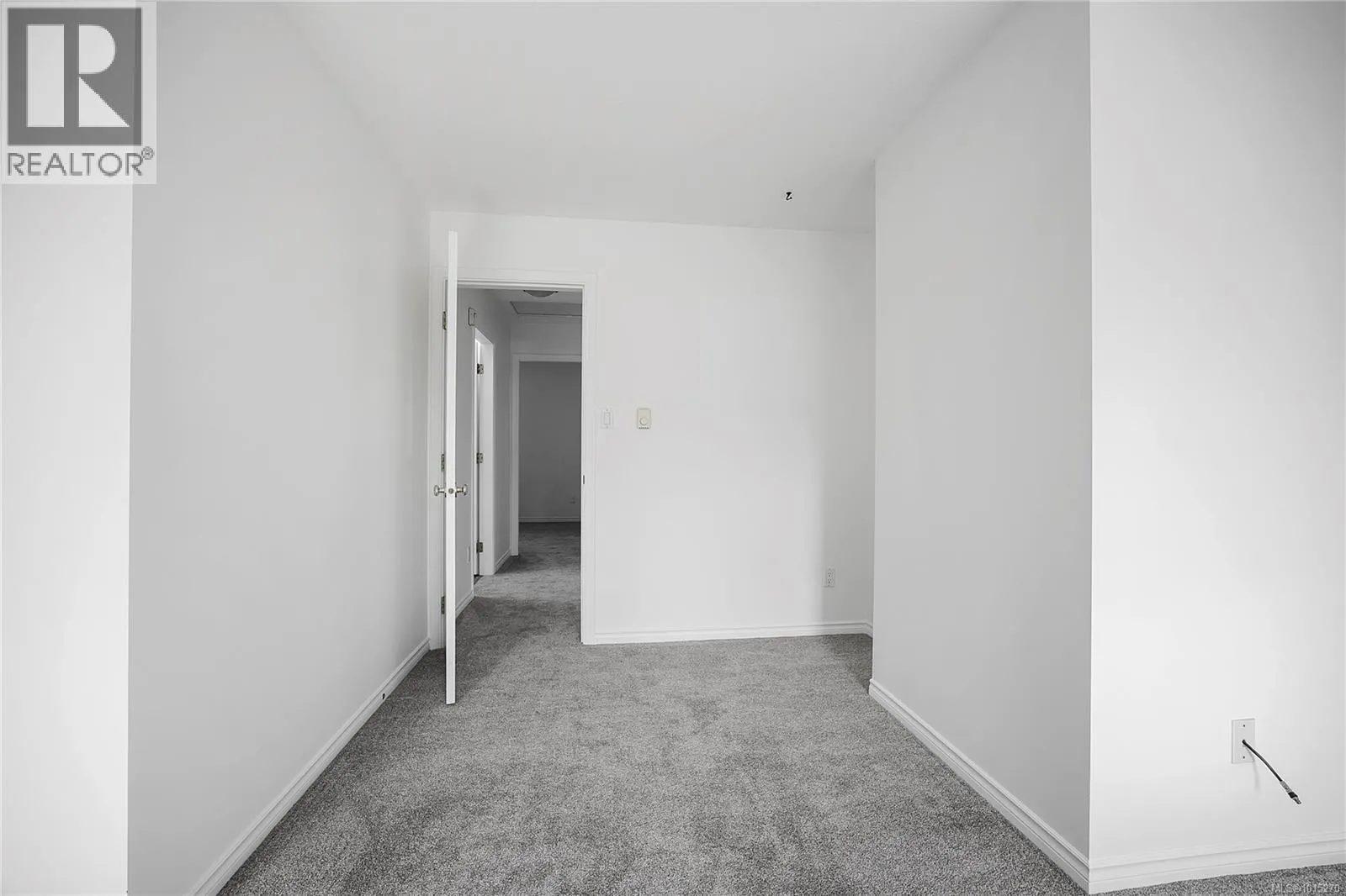 1090 St. David Cres