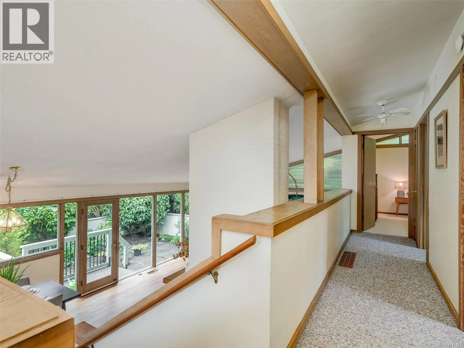 1676 St. Francis Wood