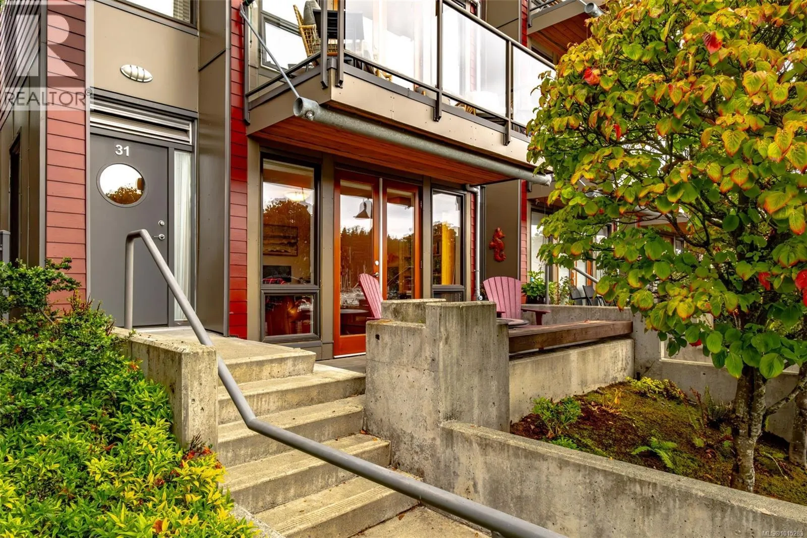 31 Cypress St