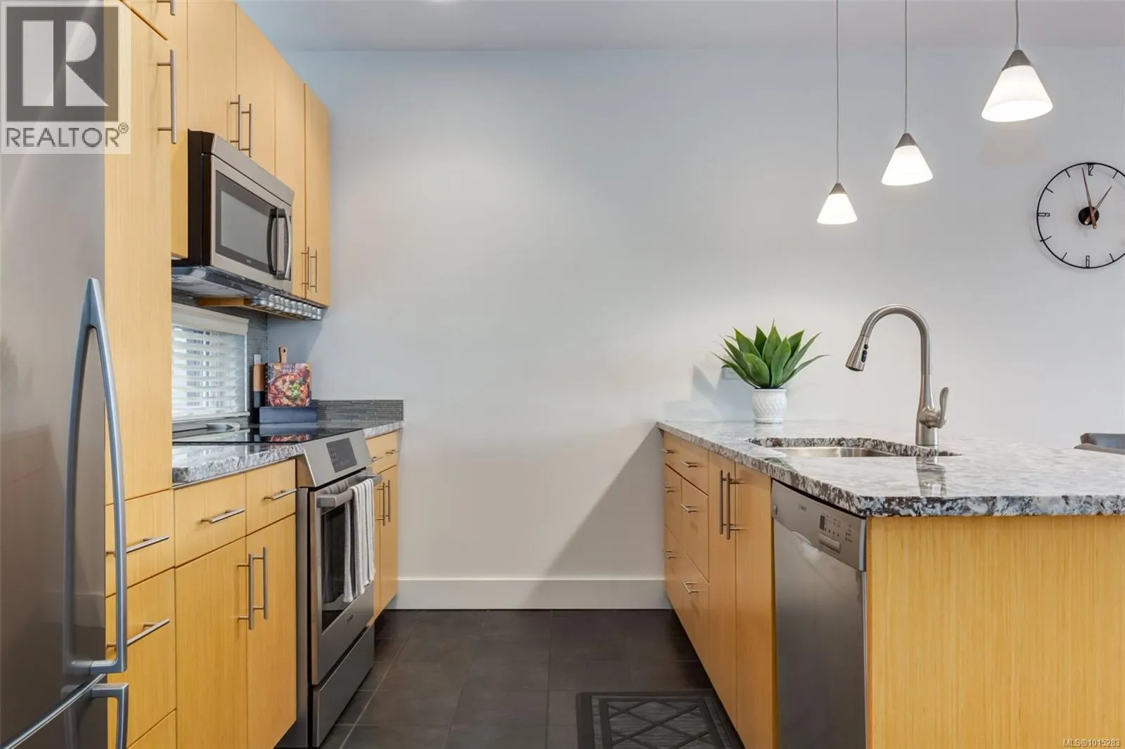 31 Cypress St