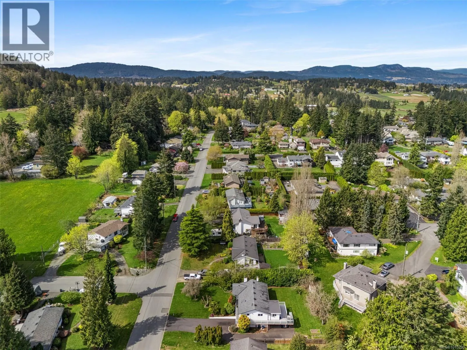 2498 Meadowland Dr