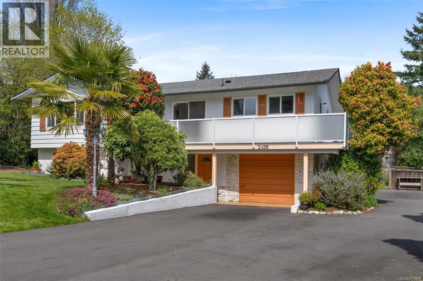 2498 Meadowland Dr