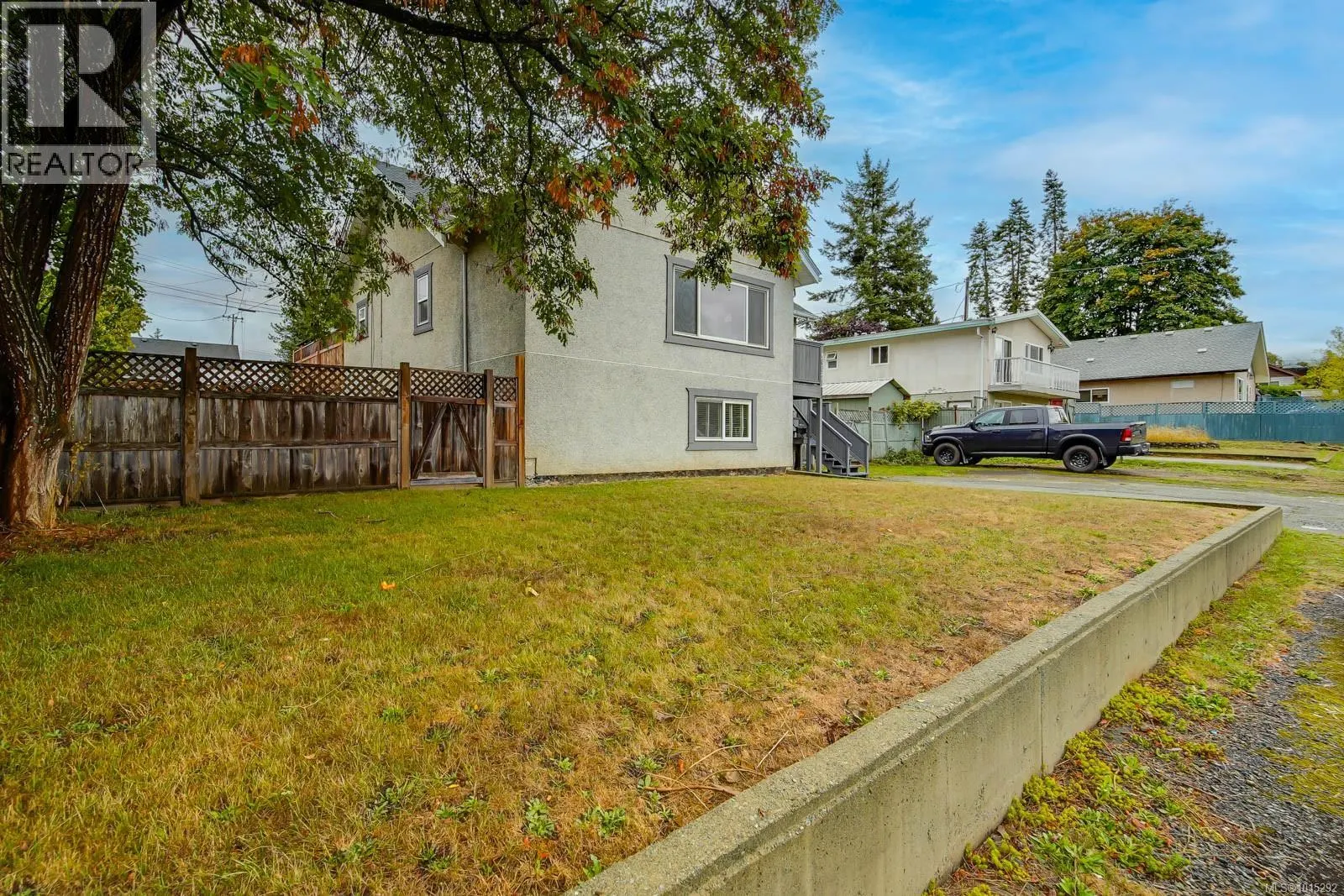 3357 6th Ave