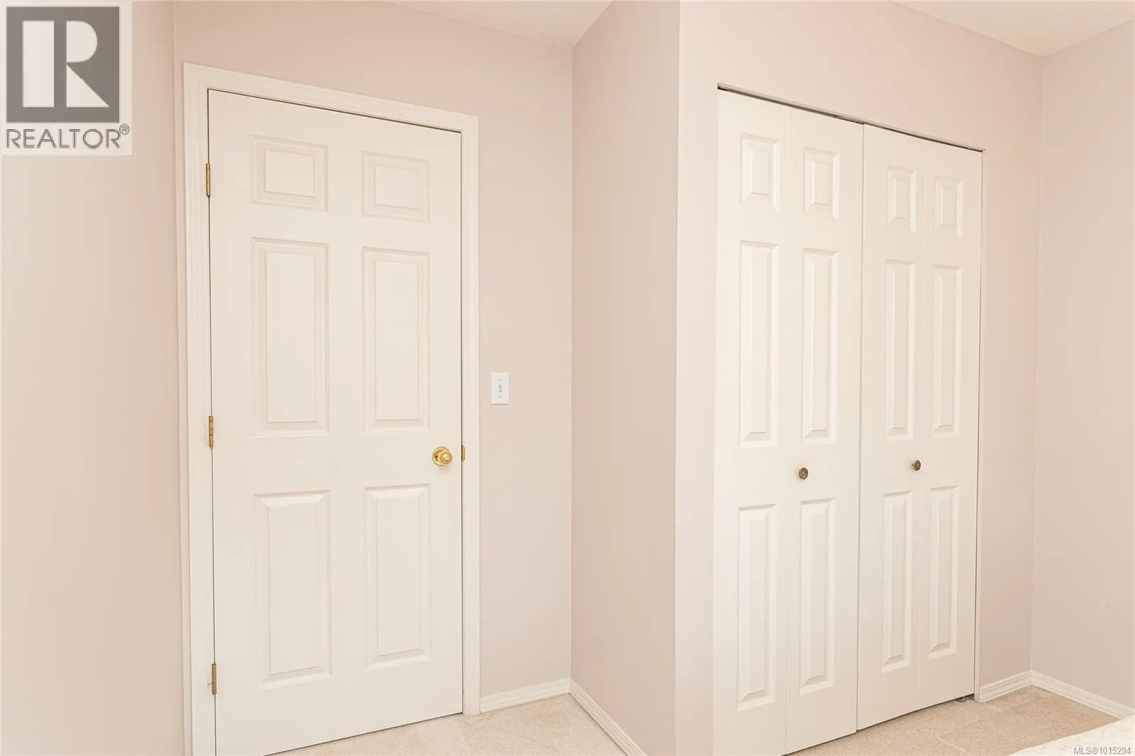 2389 Westhill Pl