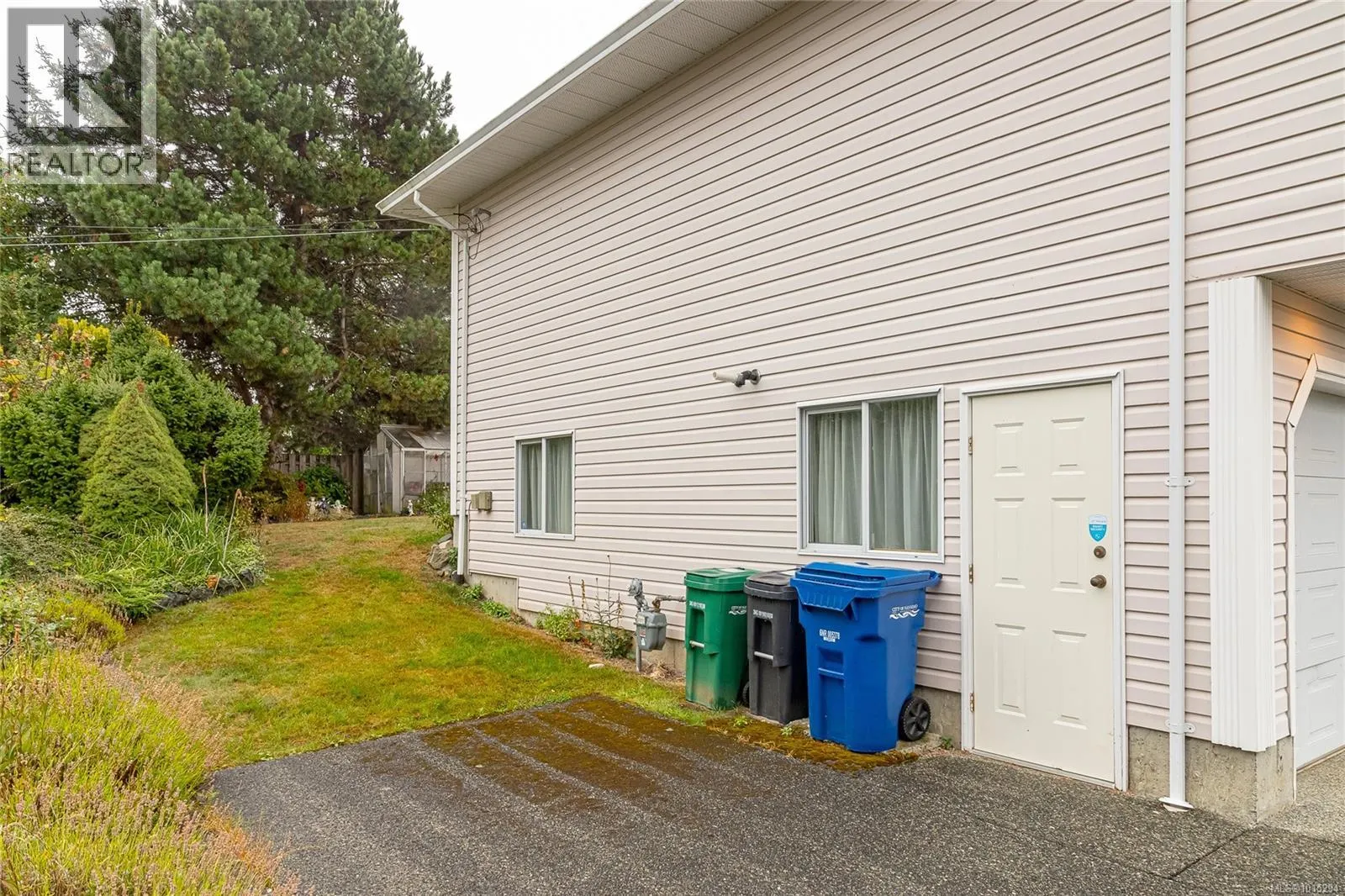 2389 Westhill Pl