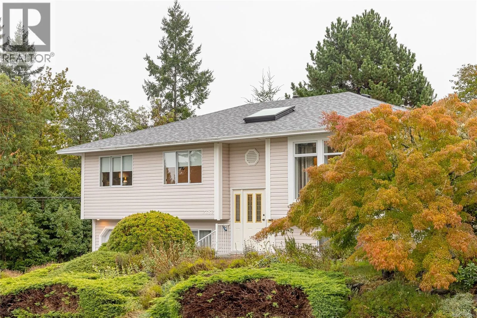 2389 Westhill Pl
