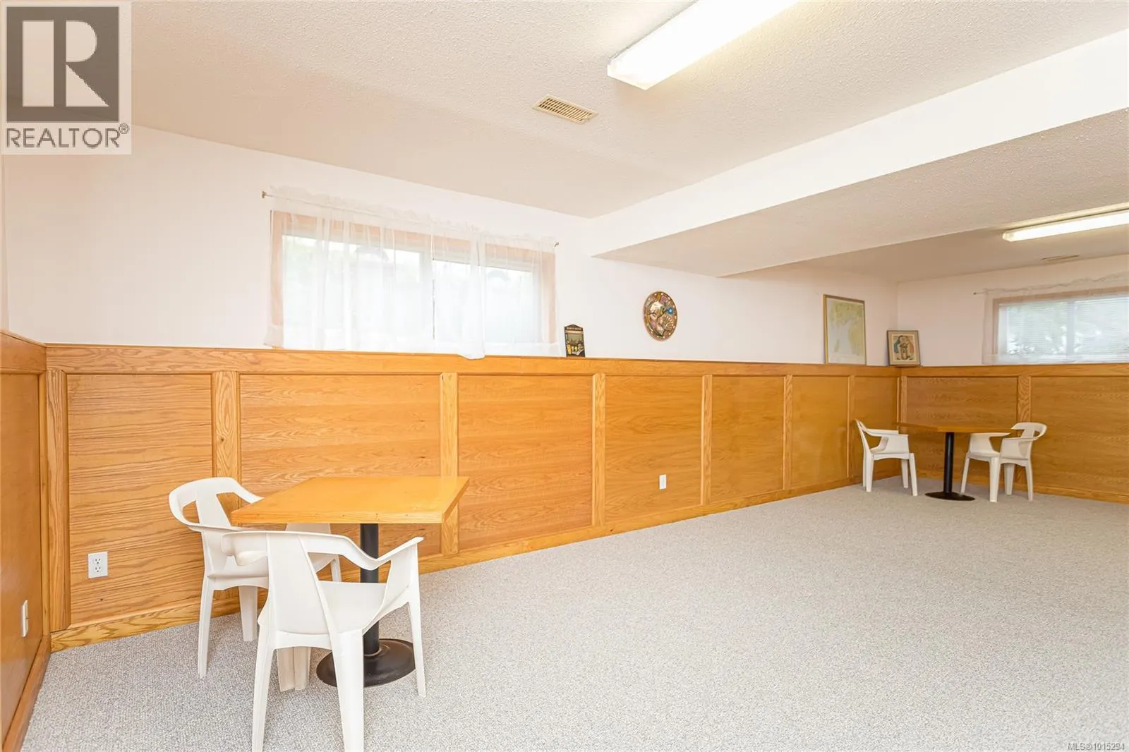 2389 Westhill Pl