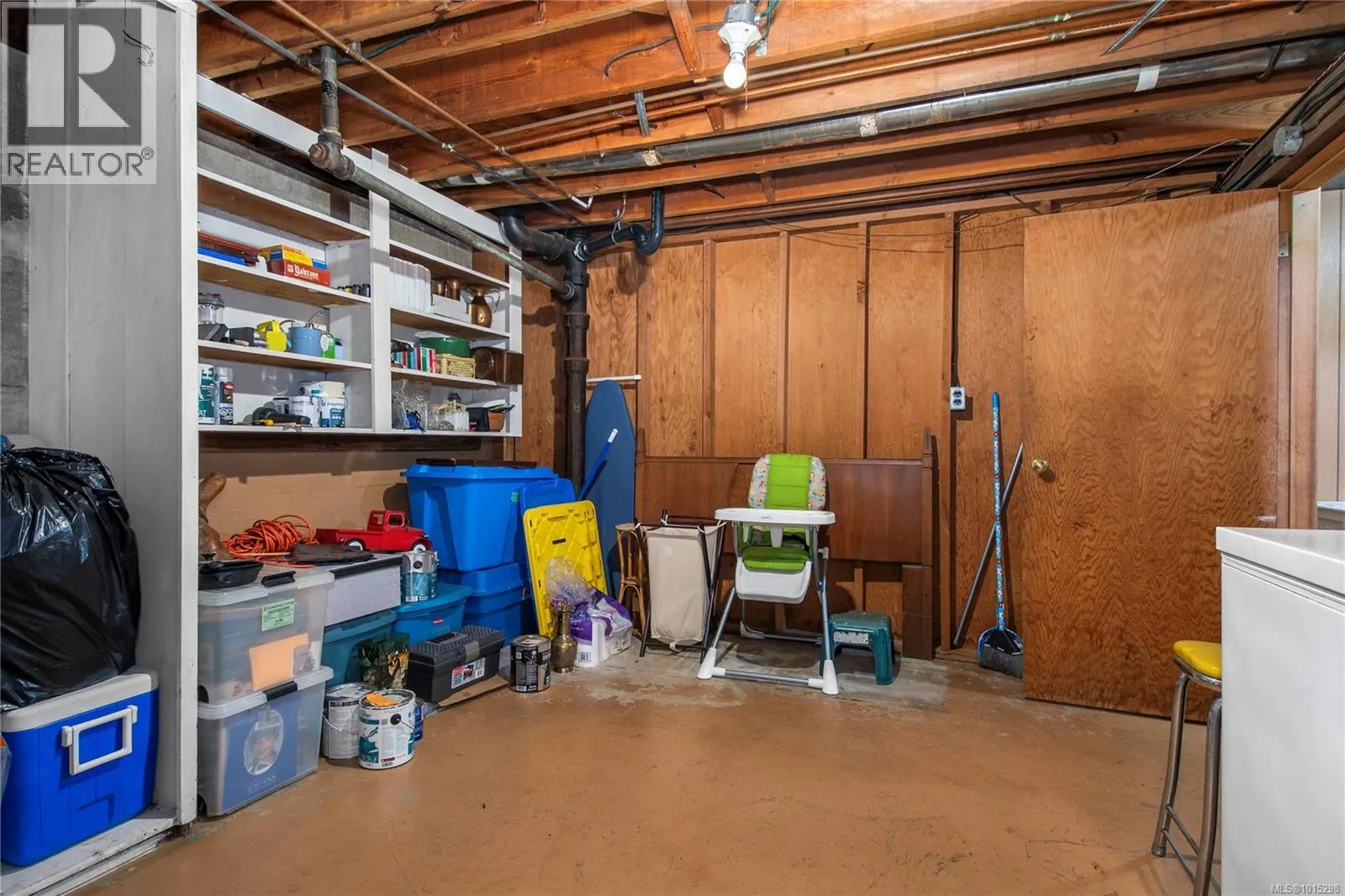 644 8th Ave