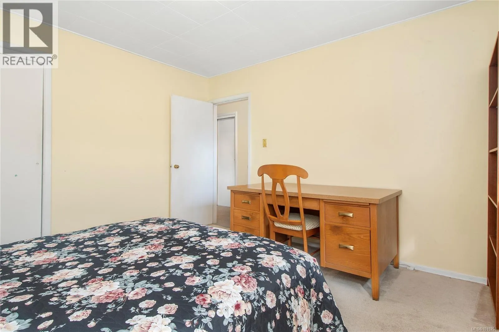 644 8th Ave