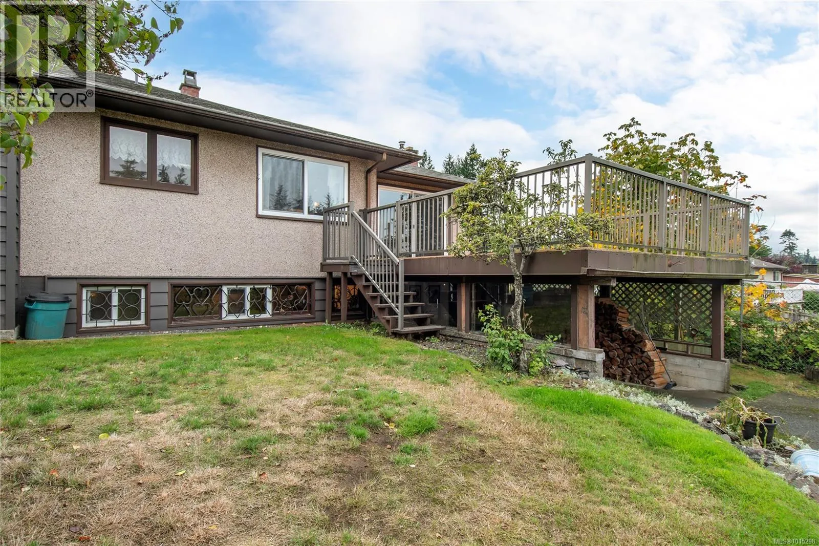 644 8th Ave