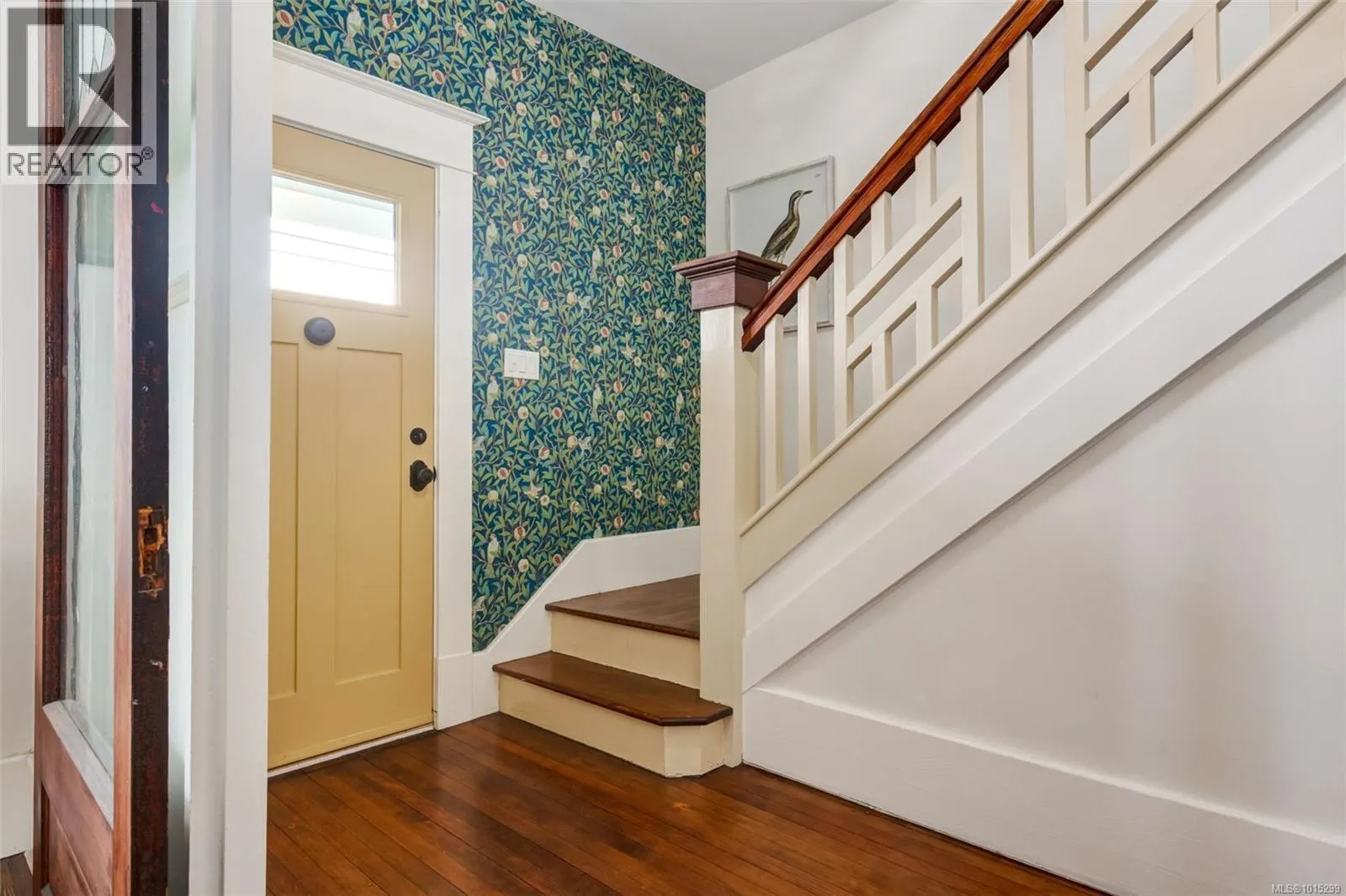 302 Victoria Rd