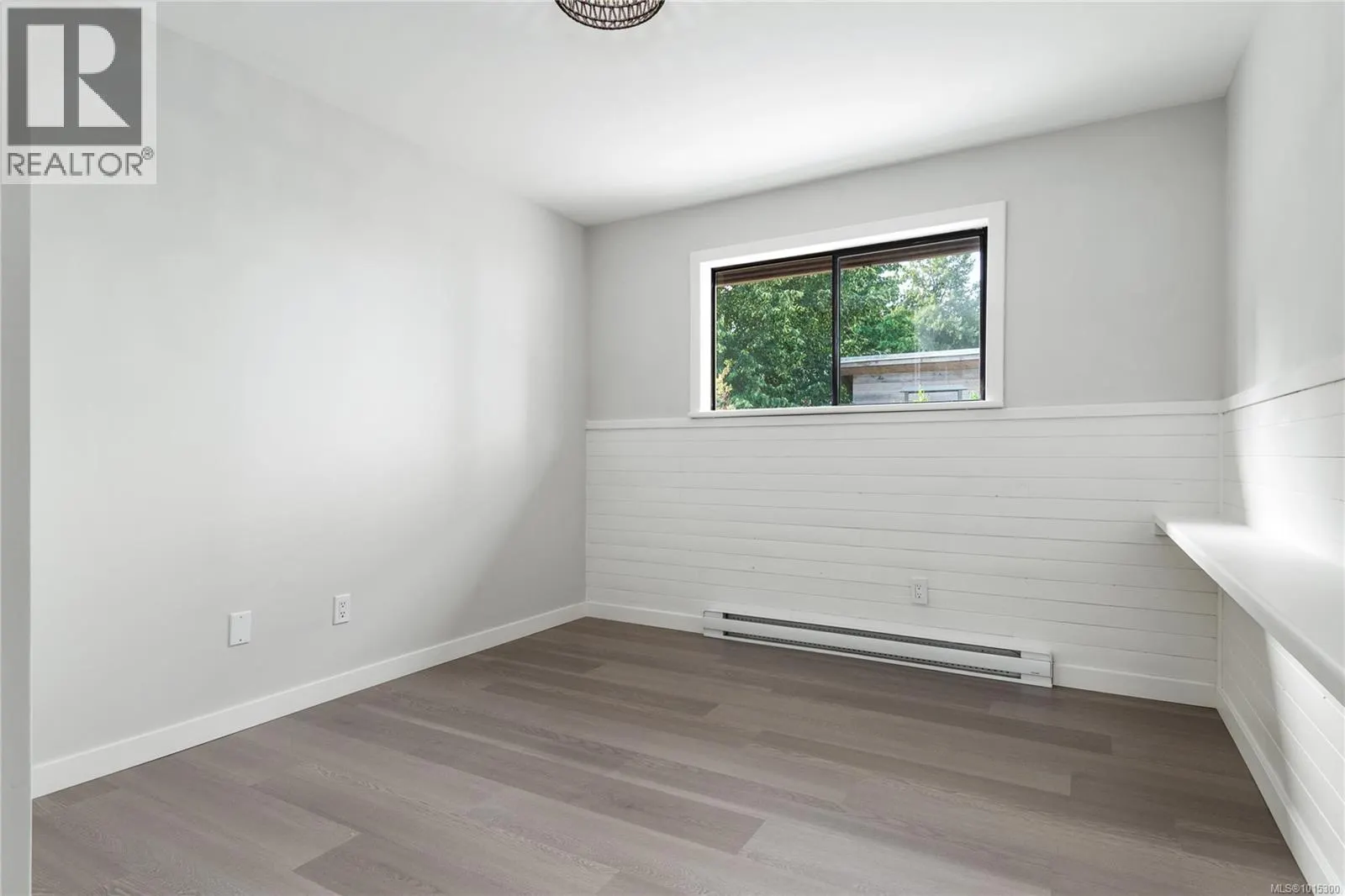 217 Larwood Rd