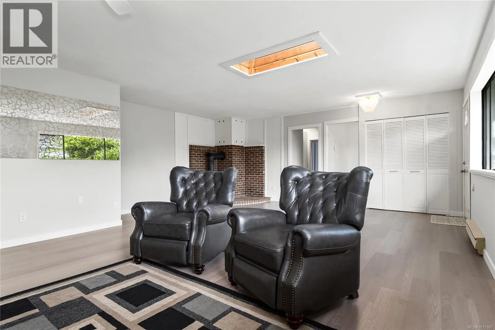 217 Larwood Rd