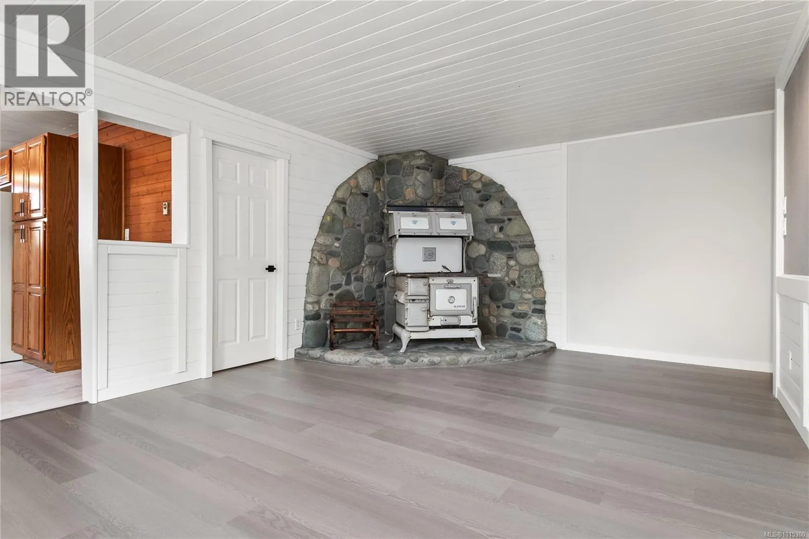 217 Larwood Rd