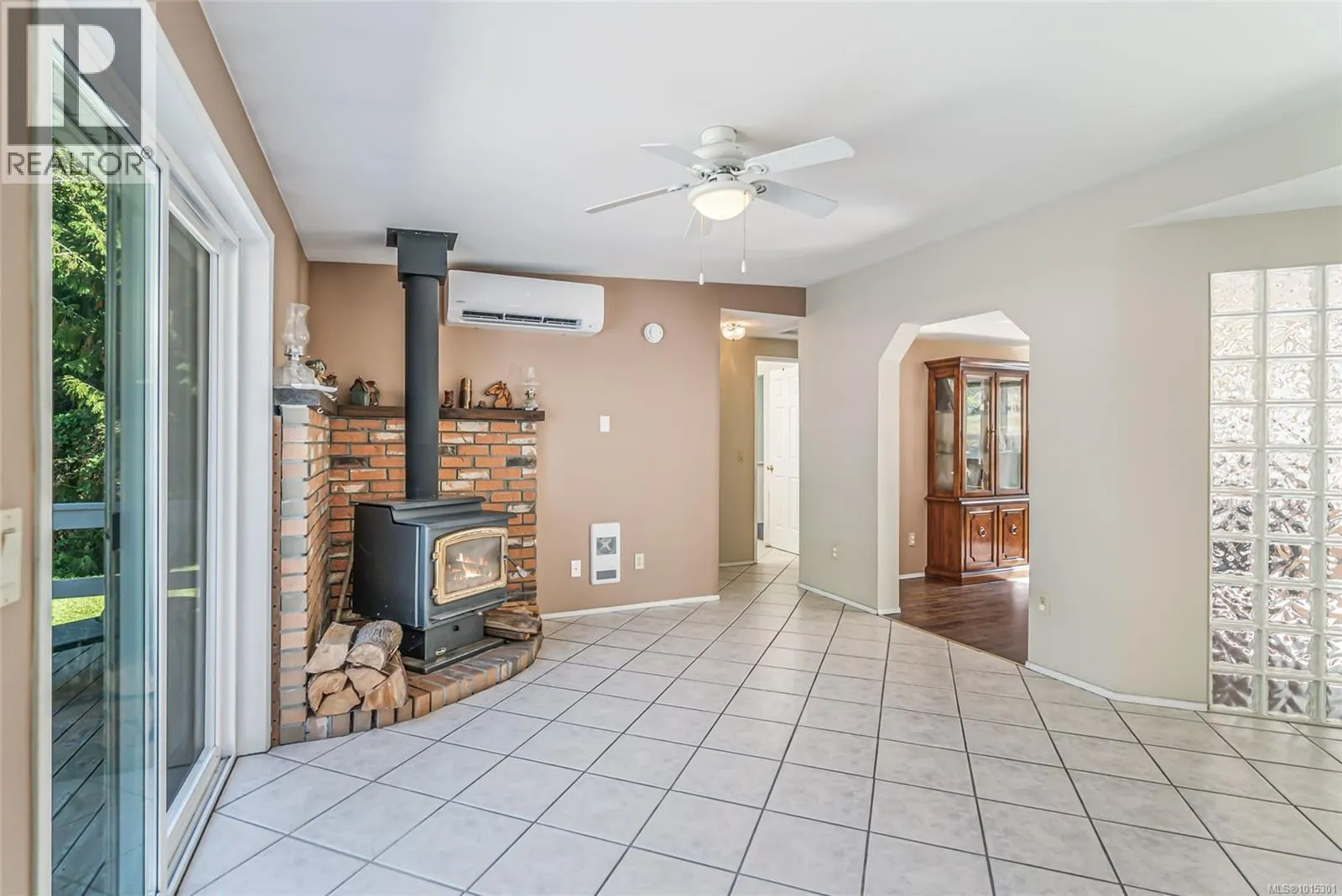 1122 Popham Rd