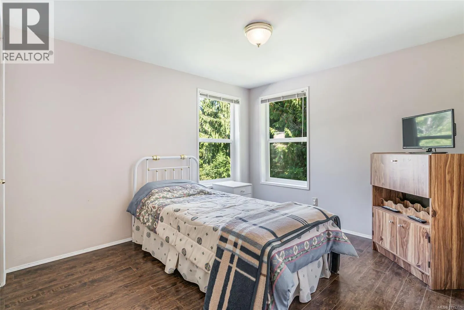 1122 Popham Rd