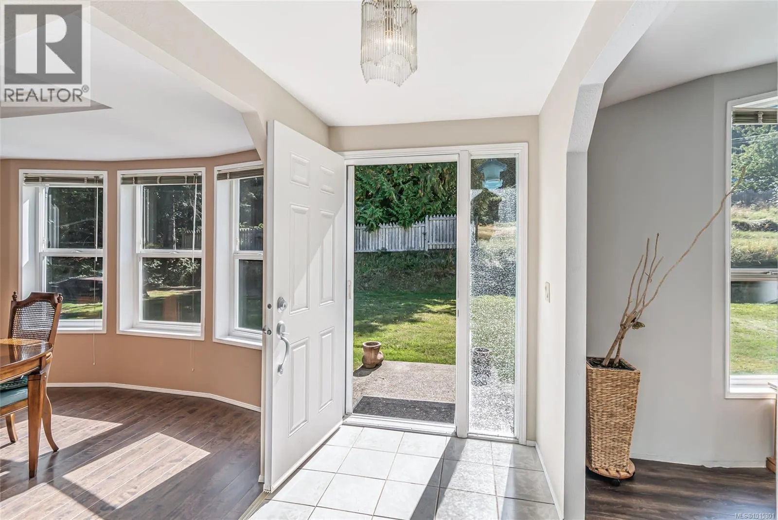 1122 Popham Rd