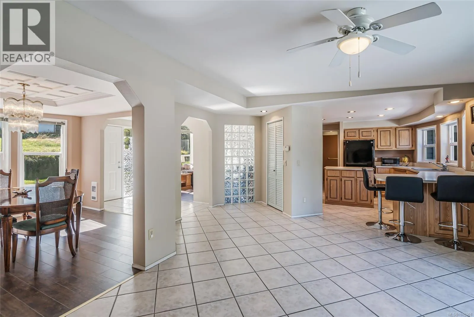 1122 Popham Rd