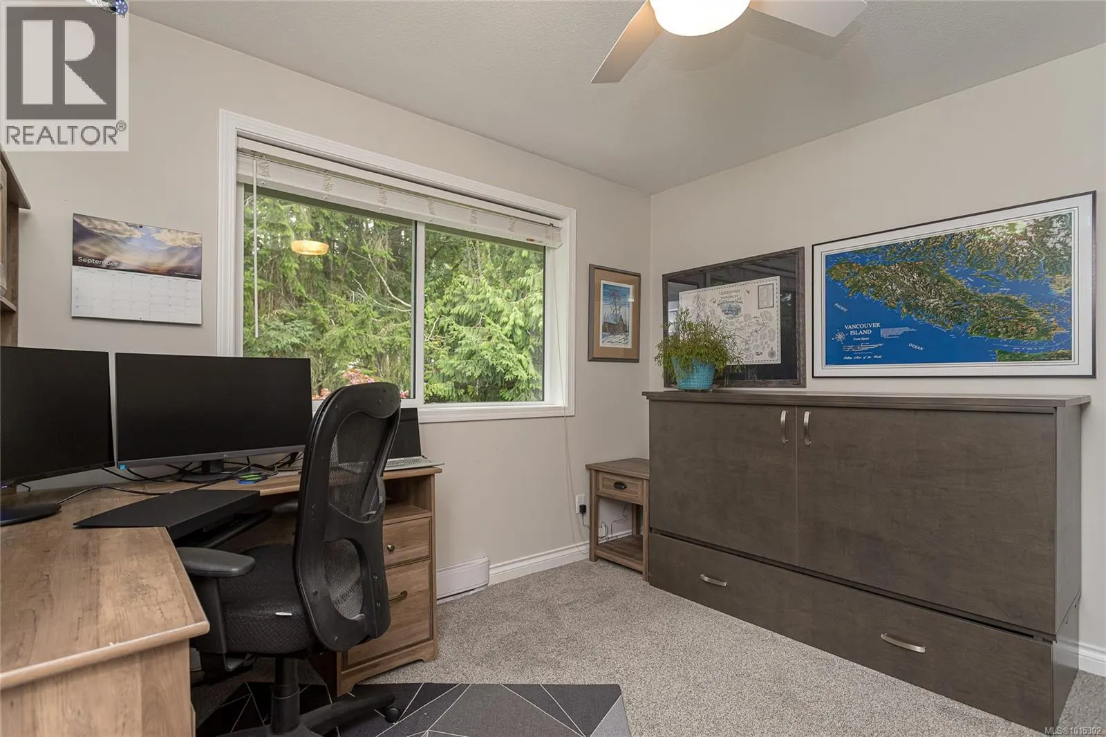 1221 Midiron Close