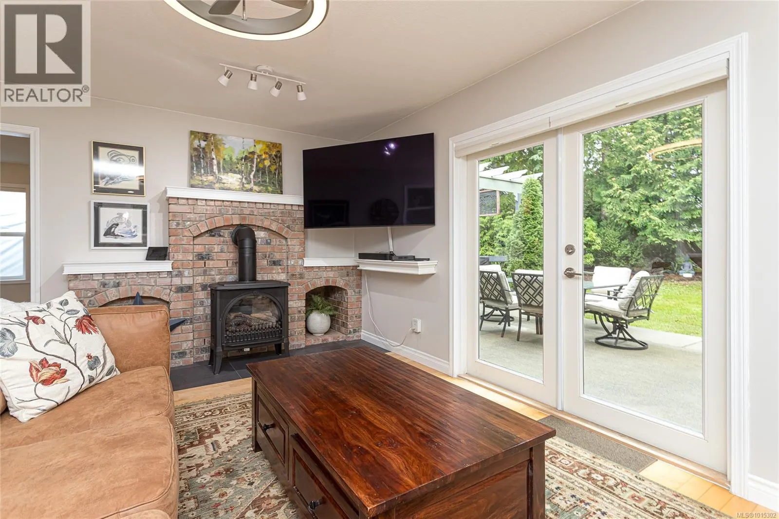 1221 Midiron Close