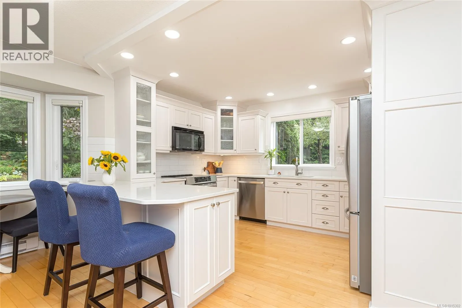1221 Midiron Close