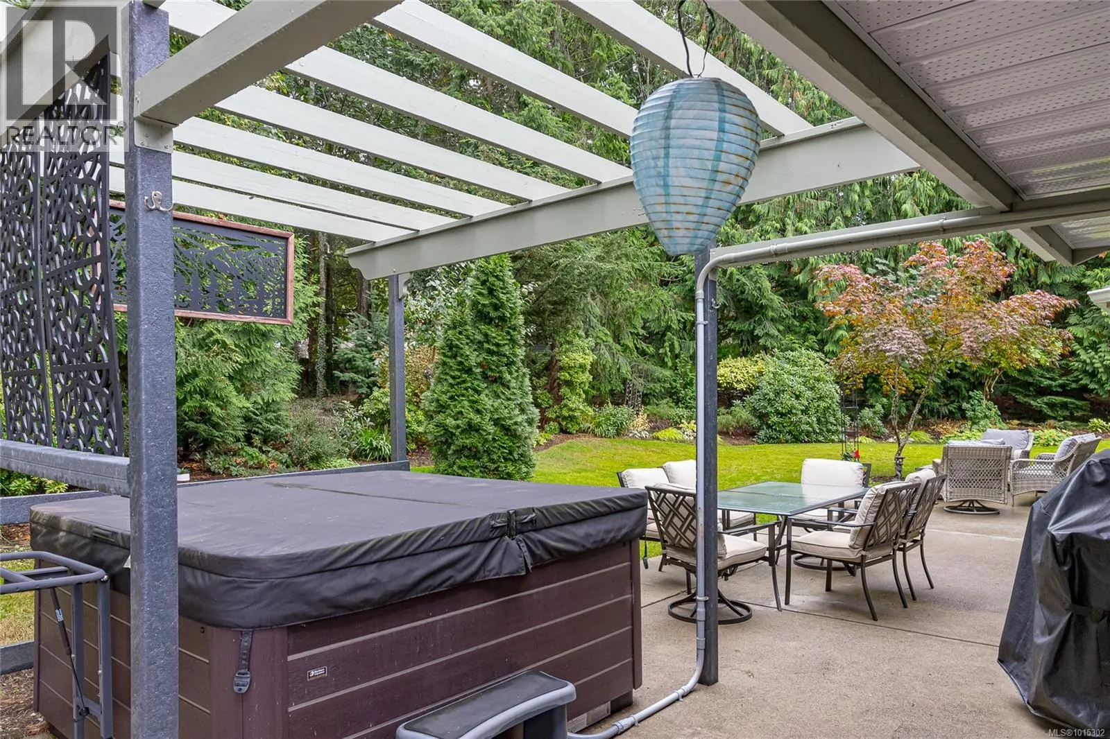 1221 Midiron Close