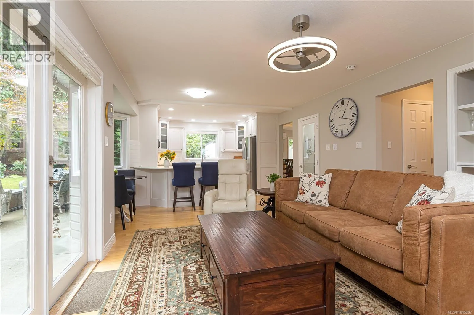 1221 Midiron Close