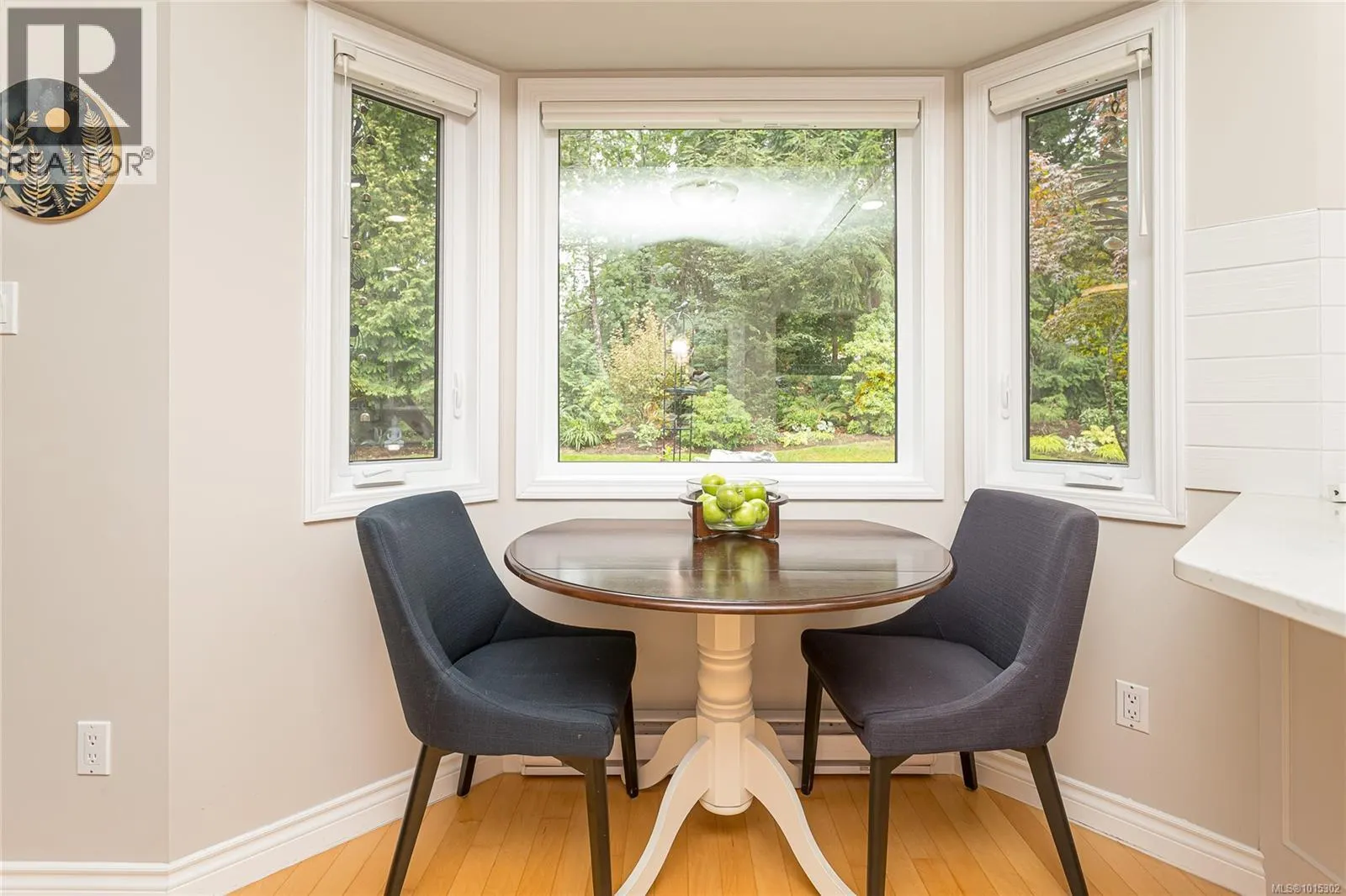 1221 Midiron Close
