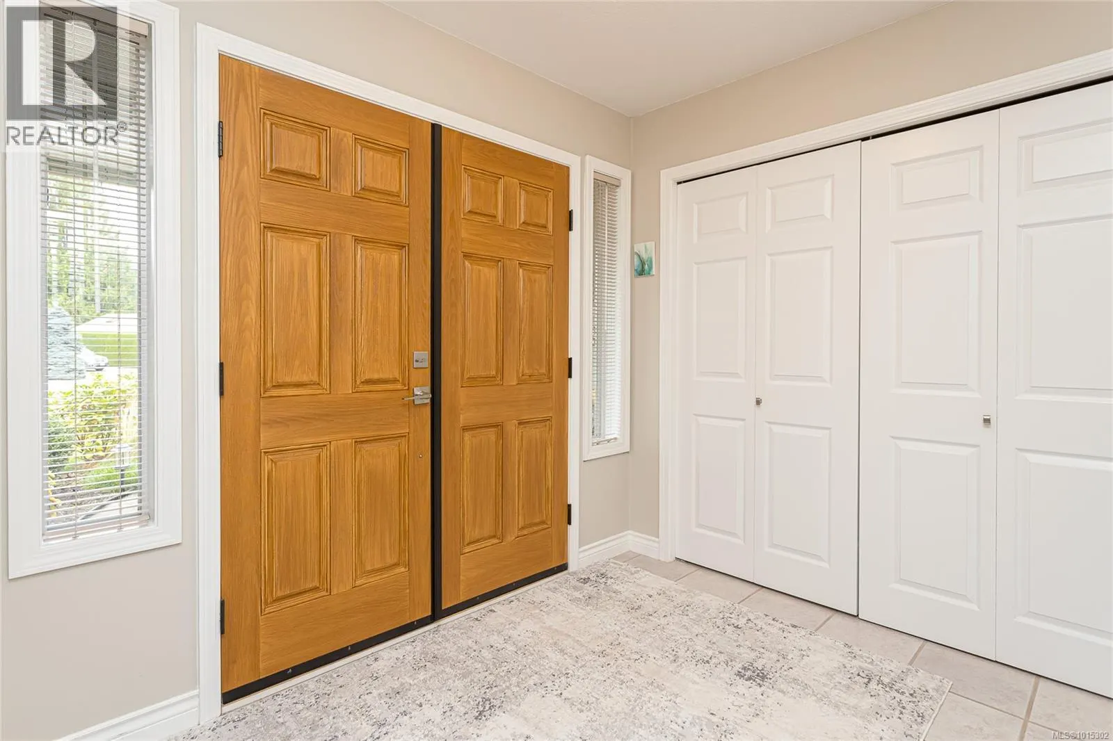 1221 Midiron Close