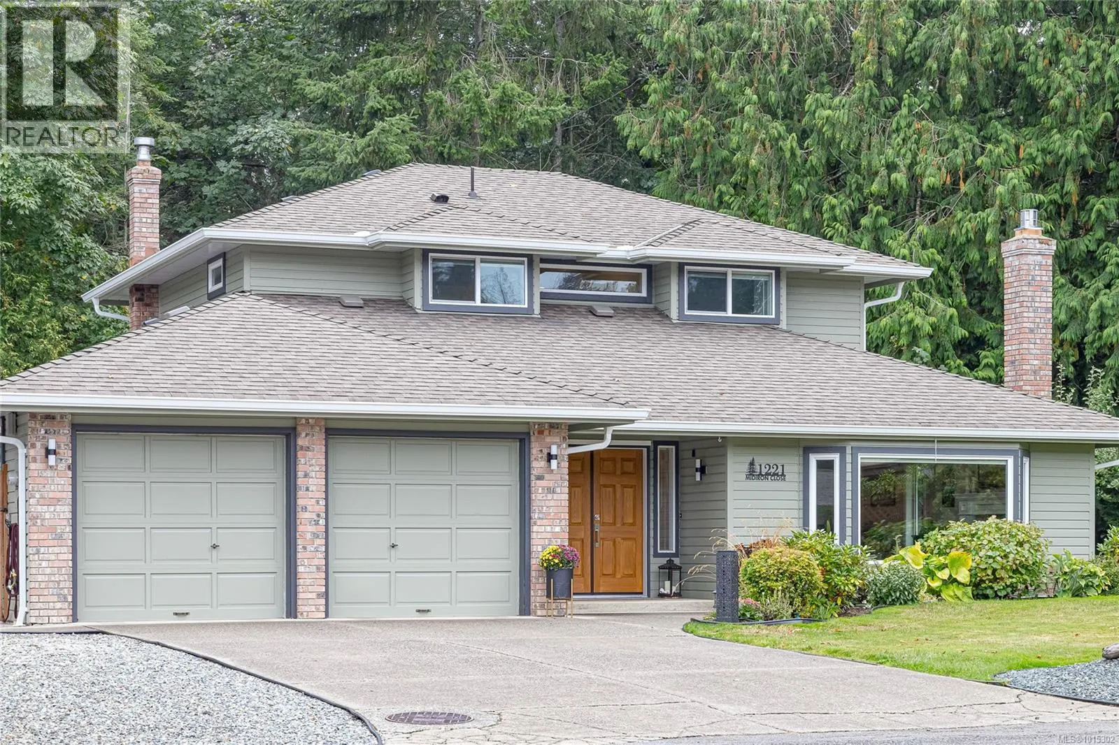 1221 Midiron Close