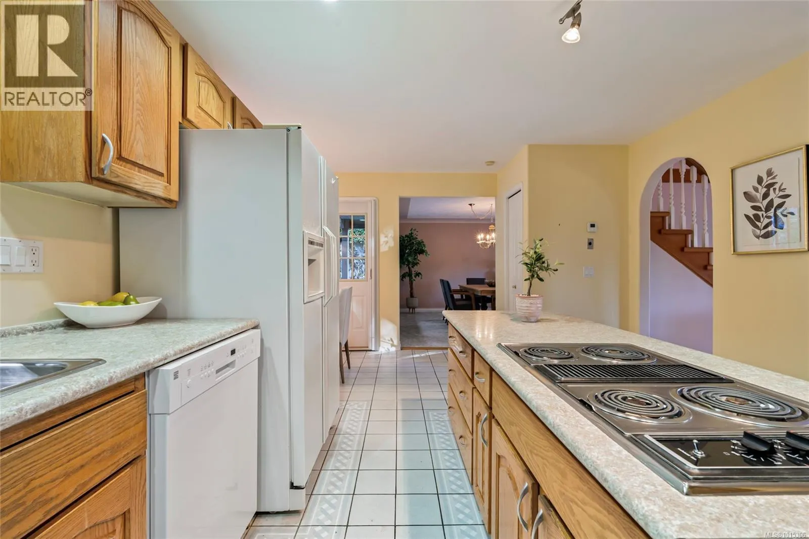 1575 Dean Park Rd