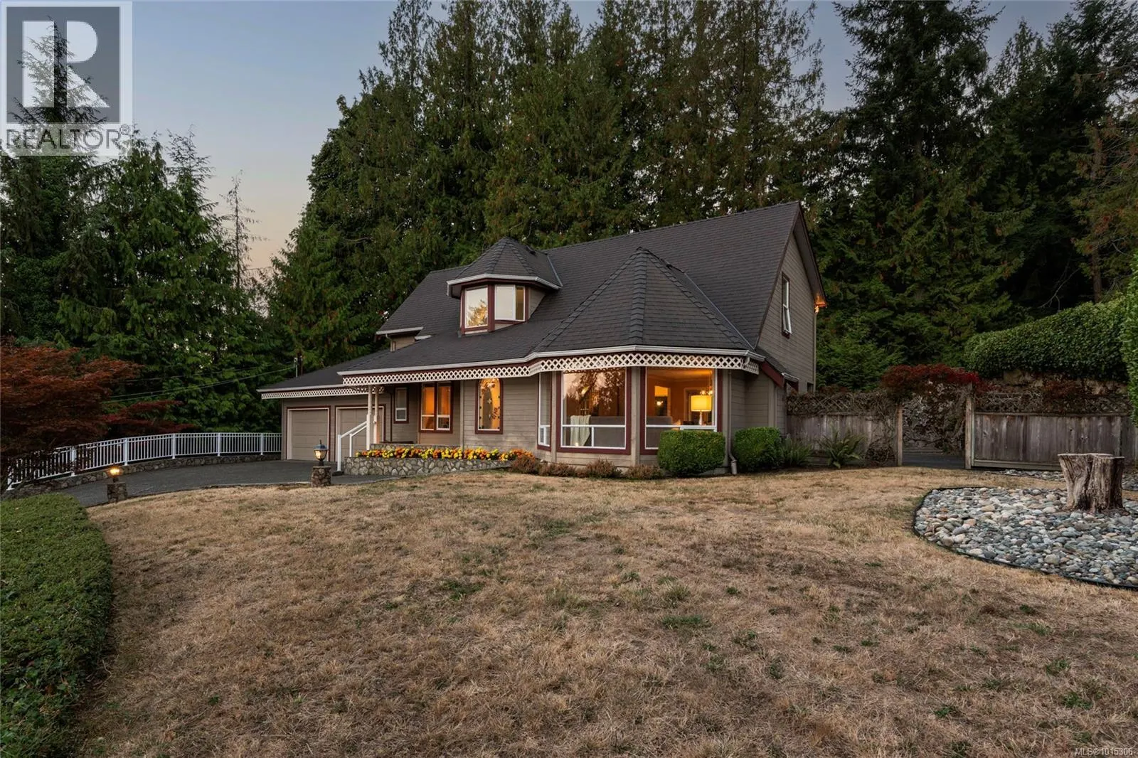 1575 Dean Park Rd