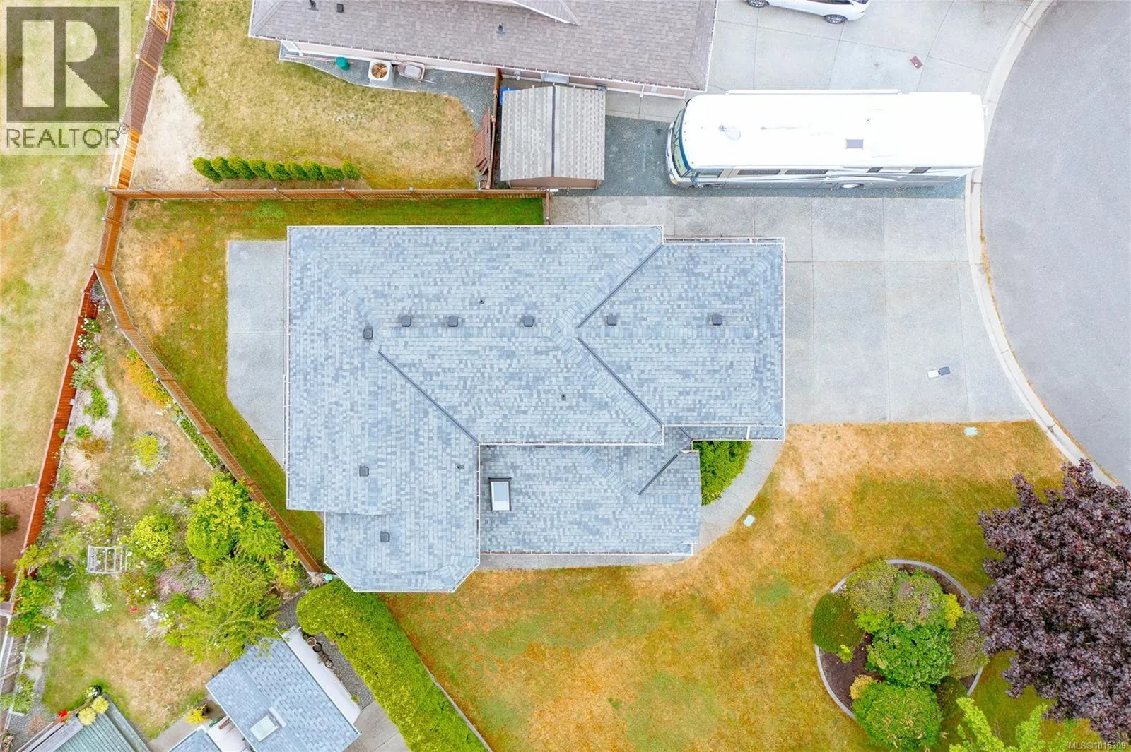 639 Eagle Tree Close