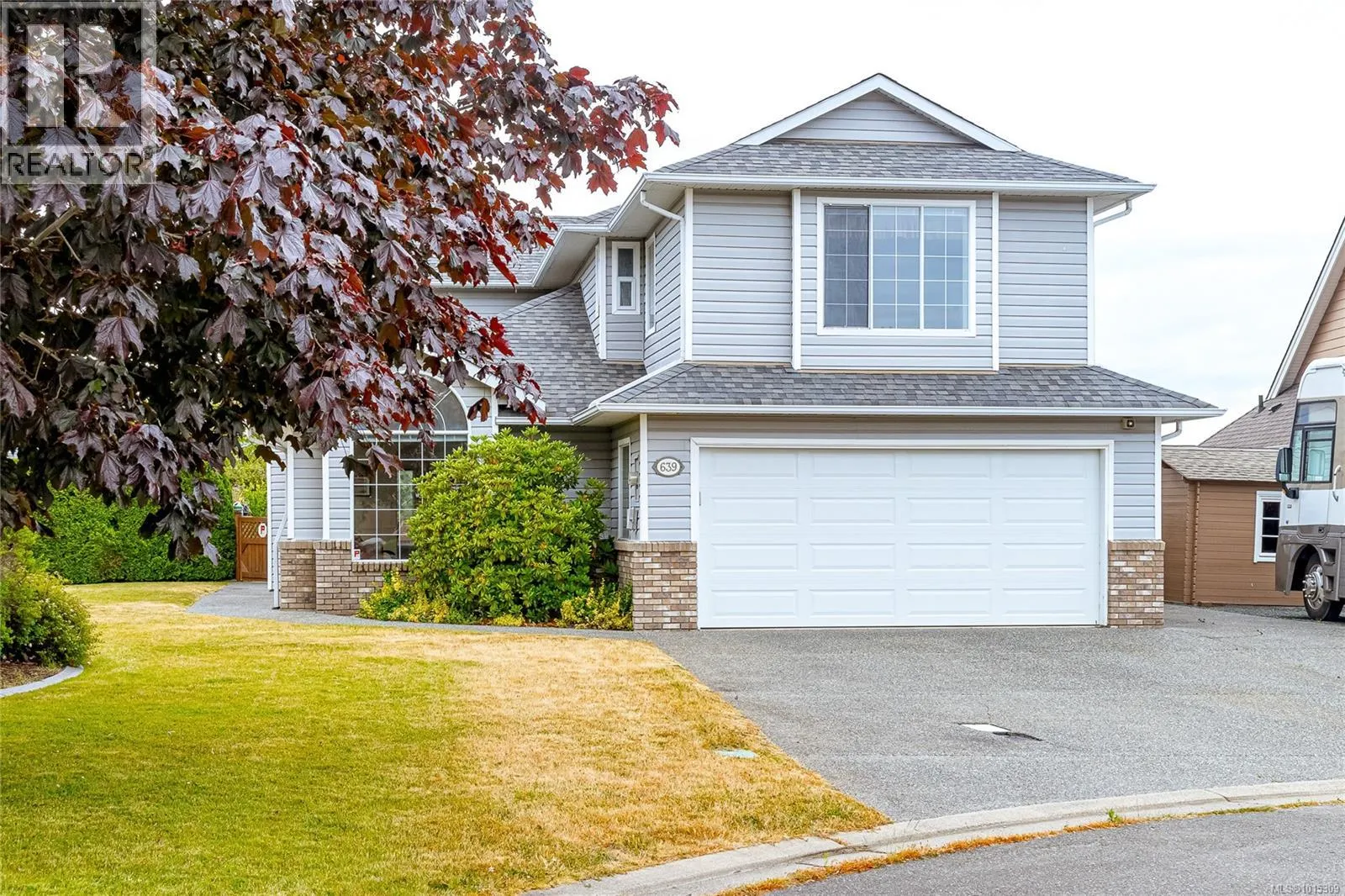 639 Eagle Tree Close