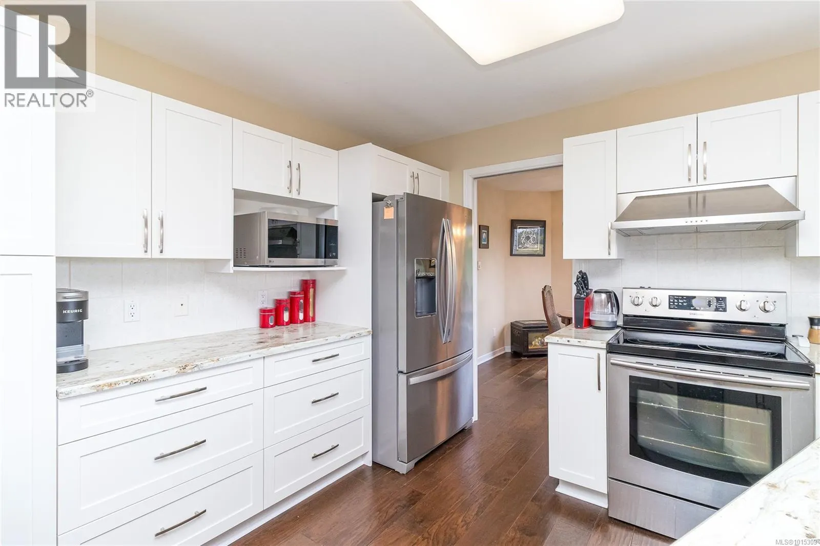 639 Eagle Tree Close