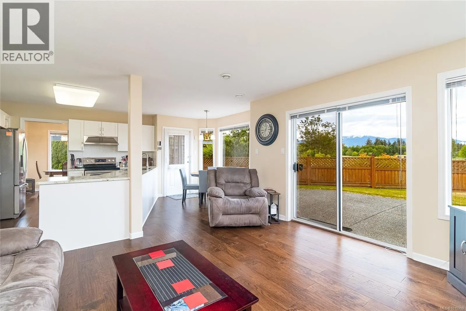 639 Eagle Tree Close