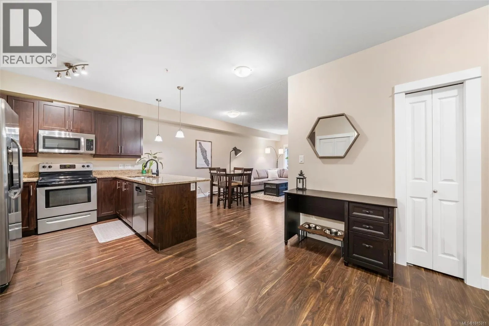 113 938 Dunford Ave
