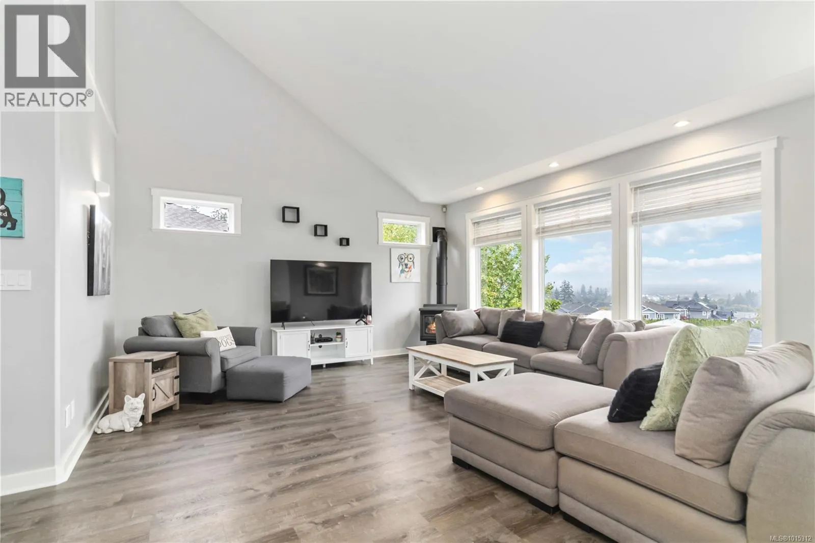 2270 Setchfield Ave