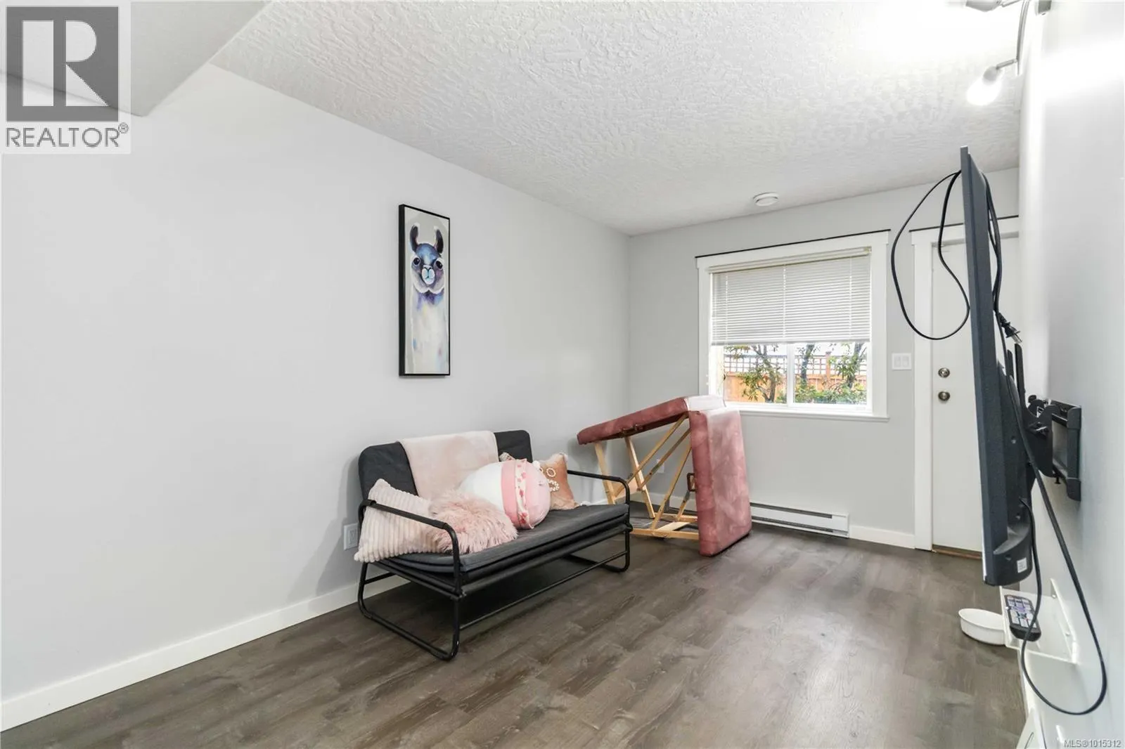2270 Setchfield Ave